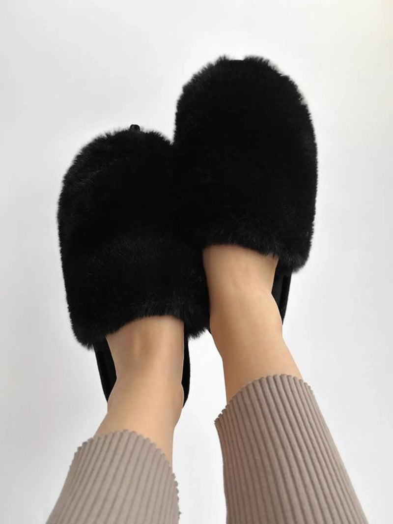 Qozy Up Faux Fur Slippers | Soft, Warm & Relaxing Comfort for Home