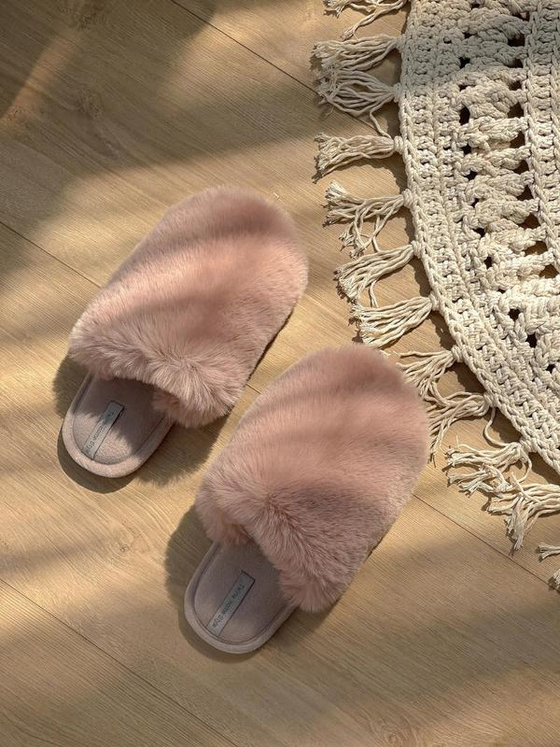 Qozy Up Faux Fur Slippers | Soft, Warm & Relaxing Comfort for Home