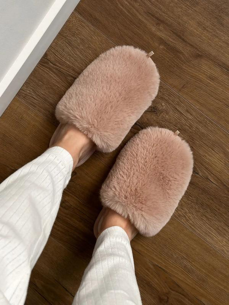 Qozy Up Faux Fur Slippers | Soft, Warm & Relaxing Comfort for Home