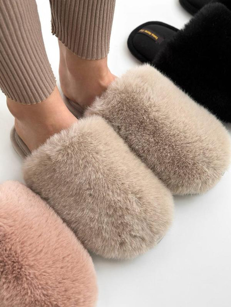 Qozy Up Faux Fur Slippers | Soft, Warm & Relaxing Comfort for Home