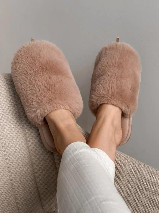 Qozy Up Faux Fur Slippers | Soft, Warm & Relaxing Comfort for Home